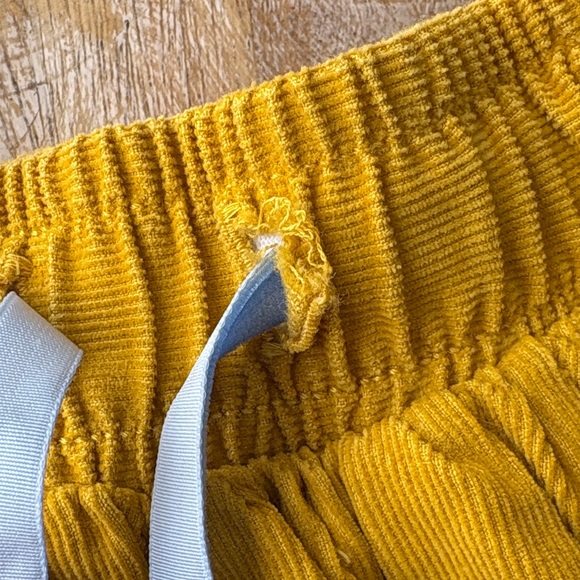 Mini Boden Girls Skirt size 6/7y - Picture 3 of 6